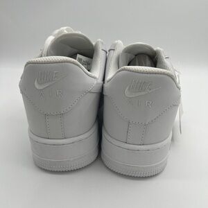 Nike Kids White SneakerNike Air Force 1 07 Low Triple